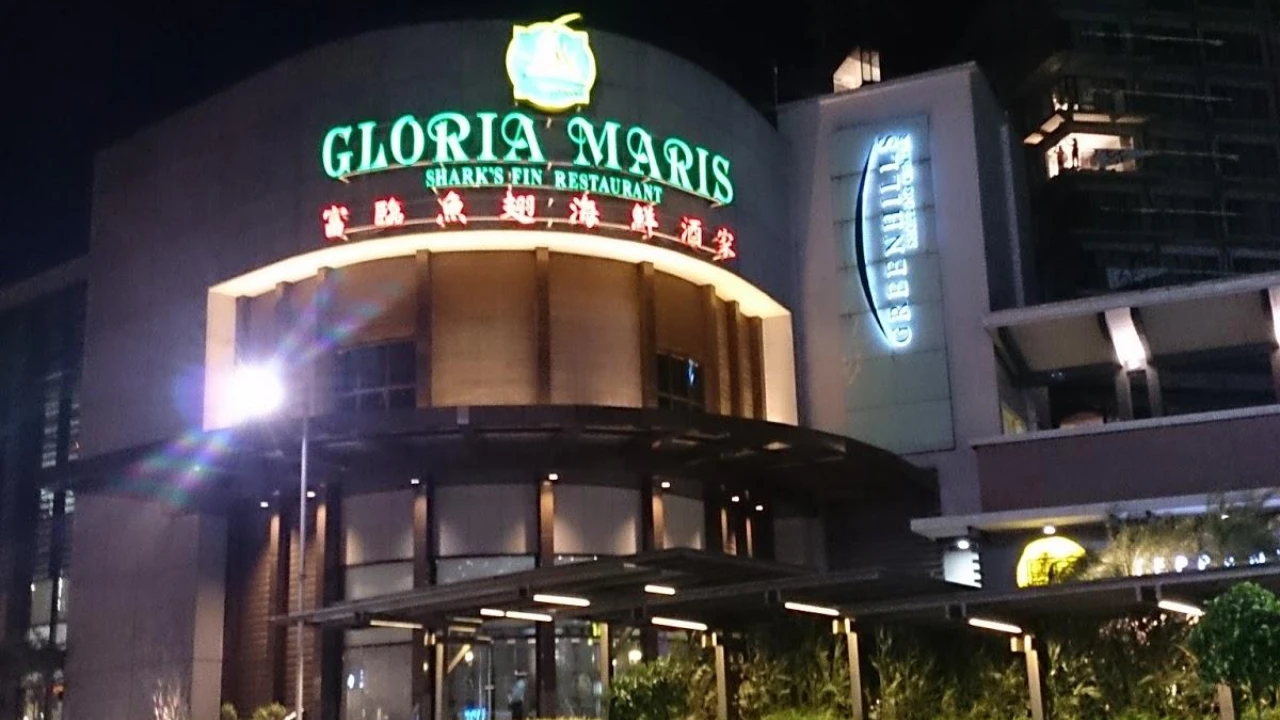 Gloria Maris Menu